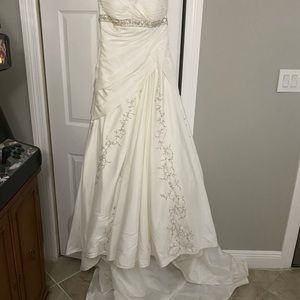 Sophia tolli wedding dress